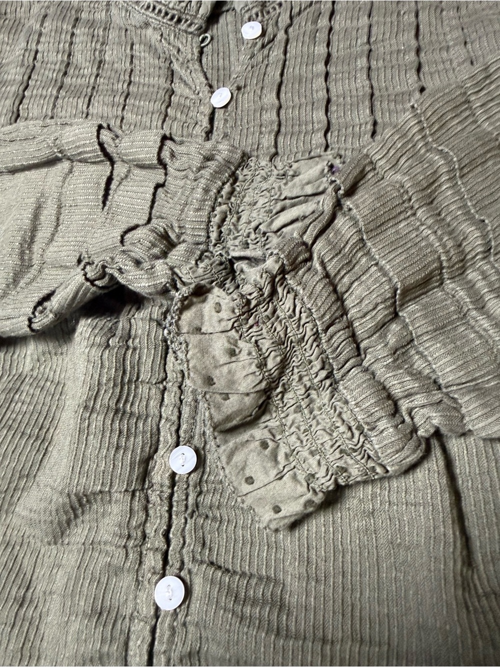Quince Organic Textured Cotton Peasant Blouse Caper Green Ruffle Button Front Me - Picture 10 of 14